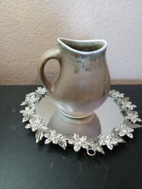 EXQUISITE Artisan Signed Glazed Stoneware Bud Pitcher Made In Italy